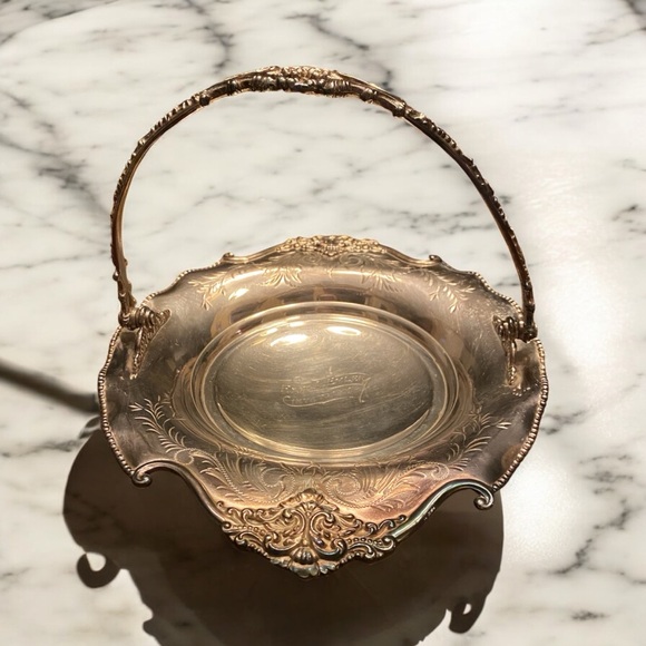 Antique Quadruple Silver Plate Basket with Handle and paw feet. - Picture 5 of 11